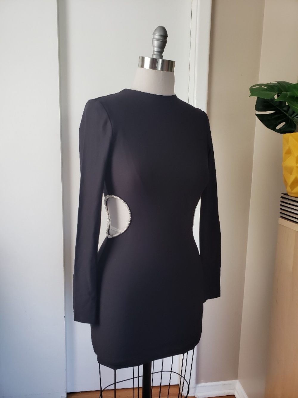 Sleek Mini Dress Size Medium NEW!